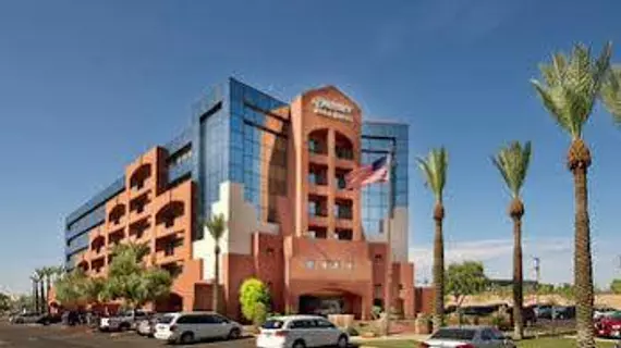 Drury Inn & Suites Phoenix Airport | Arizona - Phoenix (ve civarı) - Laveen - Laveen Village - South Mountain Village