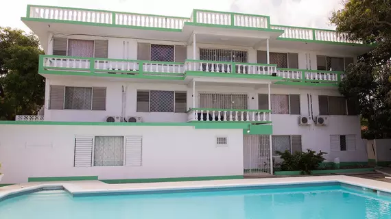 Villa Donna Inn | Saint James - Montego Körfezi (ve civarı) - Montego Bay