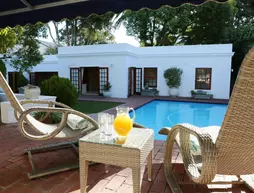 Constantia Garden Suites | Western Cape (il) - West Coast DC - Drakenstein - Cape Town (ve civarı) - Cape Town - Constantia