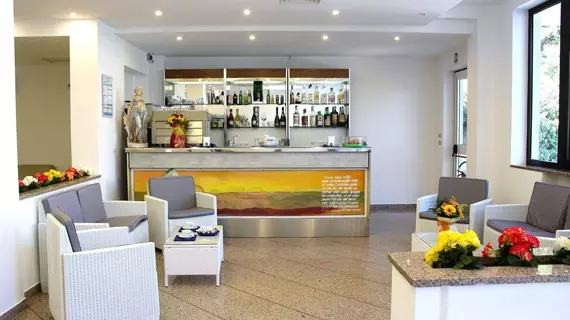 Hotel Cristalda | Puglia - Foggia (il) - Vieste