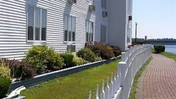 Fort Knox Inn | Maine - Bangor (ve civarı) - Bucksport