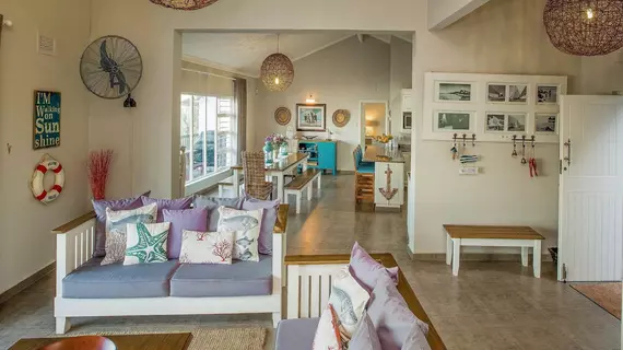 Amanzi Beach House | KwaZulu-Natal (il) - Hibiscus Coast - Hibberdene