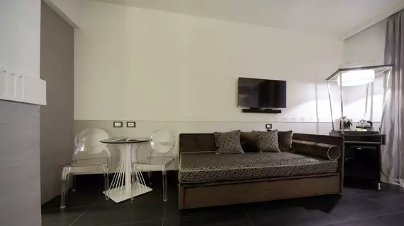 Mood Suites Tritone | Lazio - Roma (ve civarı) - Roma Kent Merkezi - Rione II Trevi