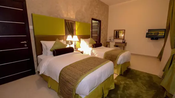 Al Waleed Palace Hotel Apartments-Al Barsha | Dubai - Dubai