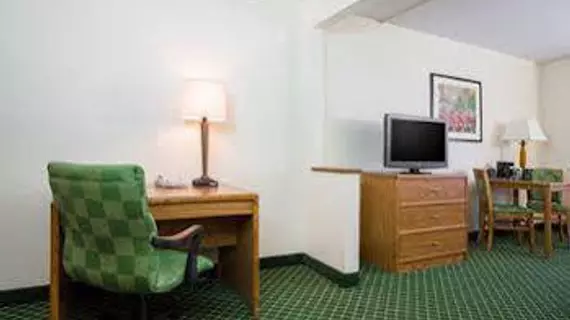 Quality Inn & Suites Kokomo | Indiana - Kokomo (ve civarı) - Kokomo