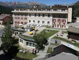 Hotel Bernina | Maloja District - Graubuenden - Pontresina