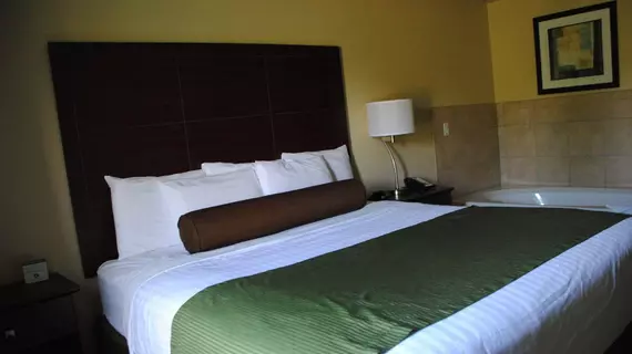 Cobblestone Hotel & Suites - Charlestown | Indiana - Jeffersonville - Clarksville (ve civarı) - Charlestown