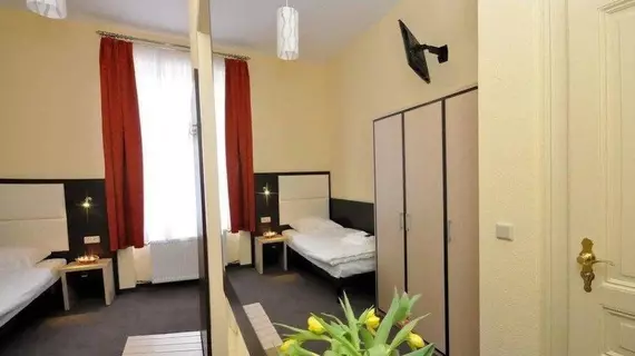 Hotel Bova | Hessen - Frankfurt (ve civarı) - Frankfurt