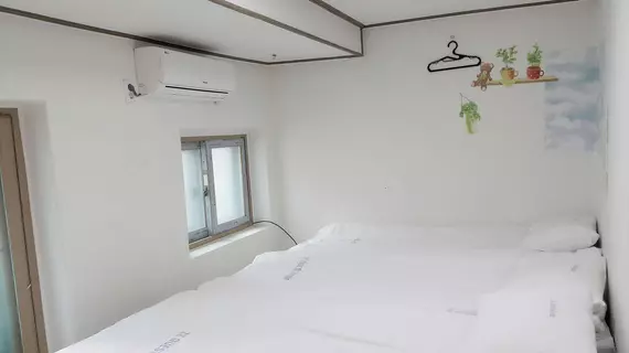 Myeongdong Guesthouse ZZ | Gyeonggi - Seul (ve civarı) - Seul - Myeongdong