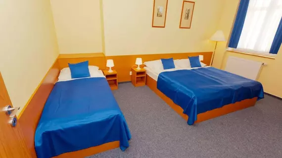 Adeba Hotel | Prag - Městská čast Praha 8 (en büyük Prag ilçesi) - Karlin