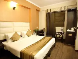 Hotel Rousha Inn | Batı Delhi - Ulusal Eyalet Başkenti Delhi - Delhi (ve civarı) - Noida