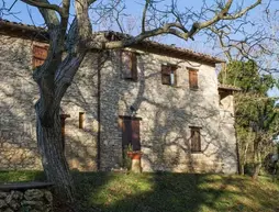 Piccolo Borgo del Giglio | Umbria - Perugia (vilayet) - Massa Martana