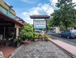 Temple Cafe & Seaside Cottages | Bali - Karangasem - Manggis