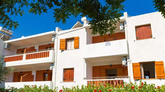 Ideal Hotel | Girit Adası - Kandiye (bölge) - Gouves - Kokkini Chani