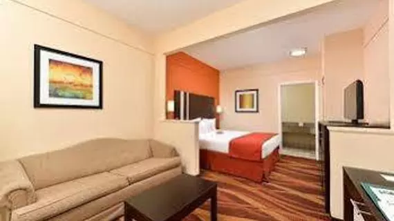 Quality Inn & Suites Baymeadows | Florida - Jacksonville (ve civarı) - Jacksonville