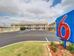 Motel 6 - Oklahoma City Airport | Oklahoma - Oklahoma City (ve civarı) - Oklahoma