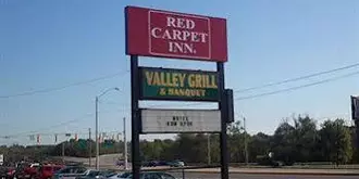 Red Carpet Inn (formerly Royal Inn)