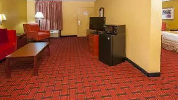 Baymont Inn and Suites Pensacola | Florida - Pensacola (ve civarı) - Pensacola