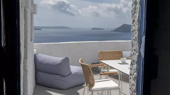 Canvas Suites | Ege Adaları - Santorini