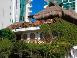 Hostel Natura | Quintana Roo - Benito Juárez - Cancun (ve civarı) - Oteller Bölgesi - Avenida Kukulkan