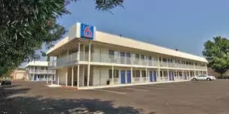 Motel 6 Woodland - Sacramento Area