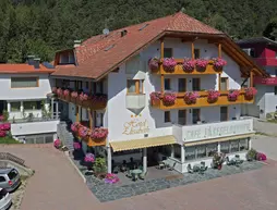 Hotel Elisabeth | Trentino-Alto Adige - Güney Tirol (il) - Chienes - Parrocchia di Chienes