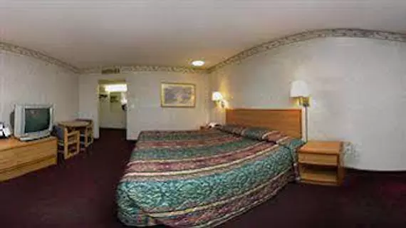 Econo Lodge West Haven | Connecticut - New Haven (ve civarı) - West Haven