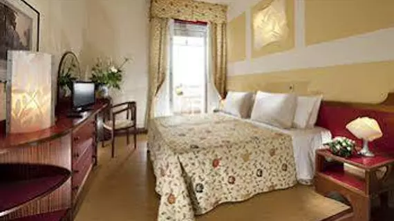 Hotel Alexander | Marche - Pesaro and Urbino (vilayet) - Gabicce Mare