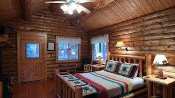 Silverwolf Log Chalet Resort | Montana - Whitefish (ve civarı) - Coram