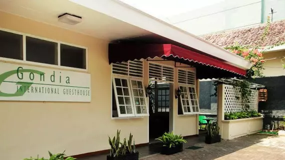 Gondia International Guest House | West Java - Cakarta (ve civarı) - Cakarta