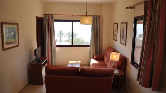 Apartamentos Turísticos Don Juan | Andalucia - Malaga İli - Manilva - Puerto de la Duquesa