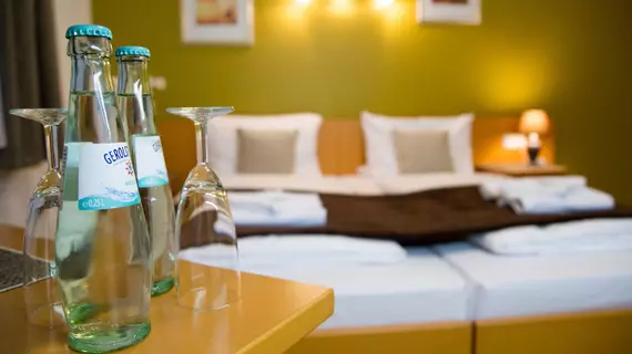 Garni Hotel Rödelheimer Hof | Hessen - Frankfurt (ve civarı) - Frankfurt