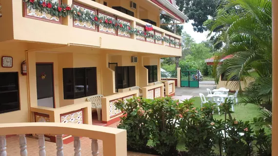 Cherrys @ Home Rooms for Rent | Bohol - Panglao