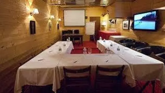 Hotel Restaurant La Mandia | Occitanie - Hautes-Pyrenees - Bagneres-de-Bigorre