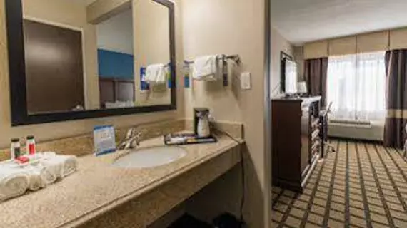 Baymont Inn & Suites Detroit Airport Romulus | Michigan - Detroit (ve civarı) - Romulus