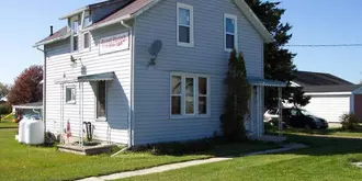 Kincardine Guest Cottage Motel