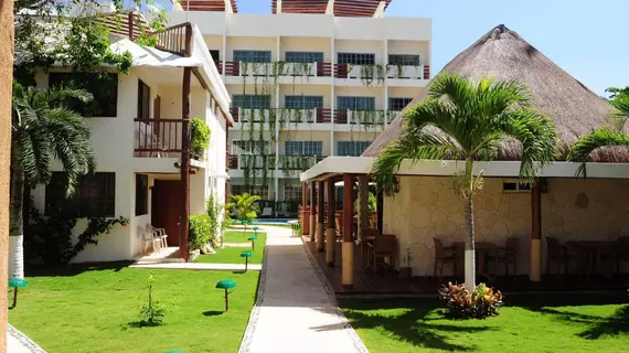 Hotel Posada Sian Kaan | Quintana Roo - Solidaridad - Playa del Carmen - Centro