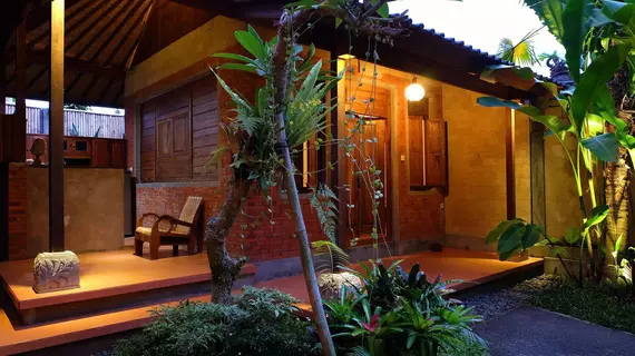 Nurada Cottage | Bali - Ubud - Kedewatan