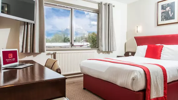 Peartree Lodge Waterside | Buckinghamshire (kontluk) - Milton Keynes