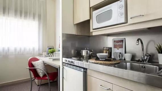 Albergue Residencia los Abedules | Navarra - Pamplona (ve civarı) - Pamplona - Milagrosa