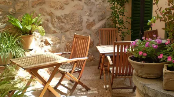 Hostal Rural Can Busquets | Balearic Adaları - Mayorka Adası - Serra de Tramuntana