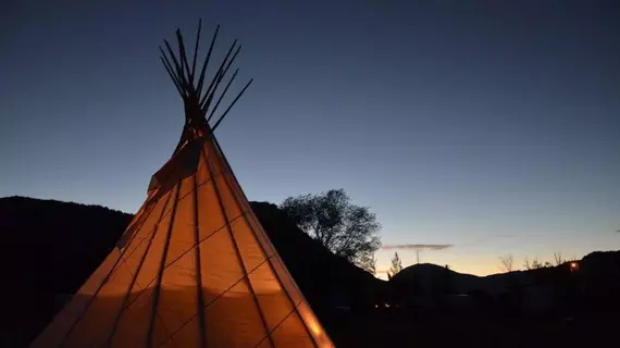 Dreamcatcher Tipi | Montana - Gardiner