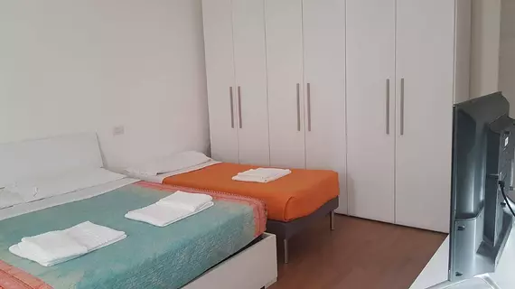 Red Line Apartments | Lombardy - Milano (ve civarı) - Milano