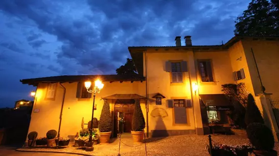 Hotel Villa Beccaris | Piedmont - Cuneo (il) - Monforte d'Alba