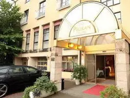 Hotel Pelikan | Baden-Wuerttemberg - Ostalbkreis (bölgesi) - Schwaebisch Gmuend