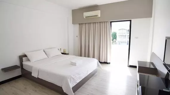 Hi-Season Hotel | Songkhla (vilayet) - Hat Yai (ve civarı) - Hat Yai