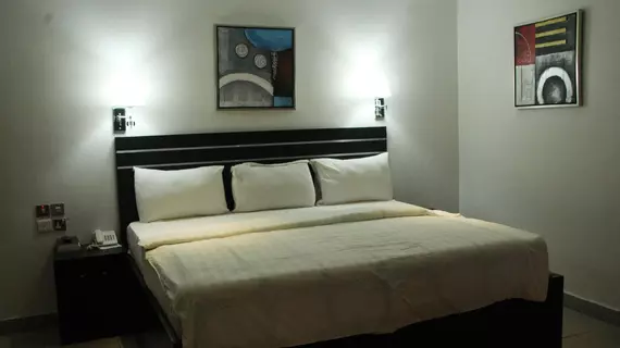 Reliance Royal Suites | Lagos (ve civarı) - Lagos - Onigbongbo - Ikeja