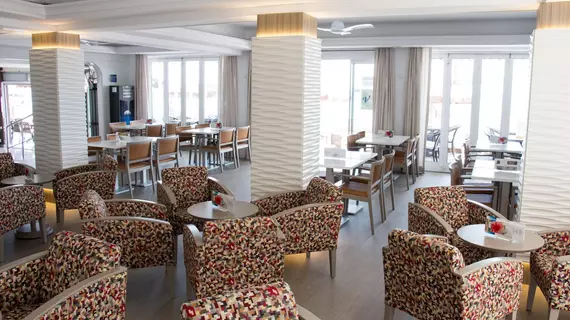 Hotel Voramar | Balearic Adaları - Mayorka Adası - Sant Llorenc des Cardassar - Cala Millor