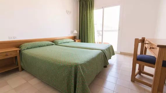 azuLine Apartamentos Sunshine | Balearic Adaları - İbiza Adası - Sant Antoni de Portmany - Cala de Bou