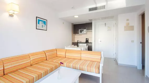 Aparthotel Elisa | Balearic Adaları - Mayorka Adası - Pla de Mallorca